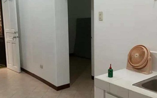 FOR SALE HOUSE AND LOT IN STA. ROSA HILLS